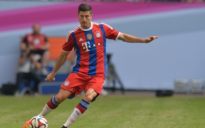 球探体育快讯-德巴斯特这庆祝动作引模仿